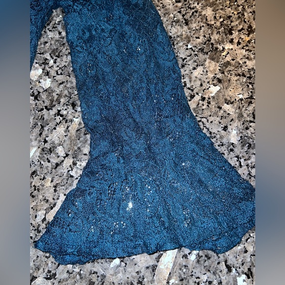 Hollister Deep Ocean Navy Lacey Cold/Exposed Shoulders Blouse - Picture 5 of 7